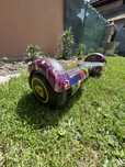 Hoverboard graffiti – funcționează bine, cu încărcător inclus
