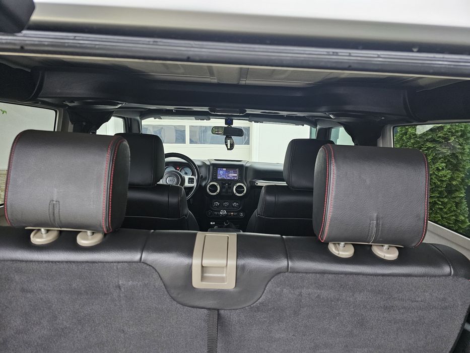 Jeep Wrangler Sahara