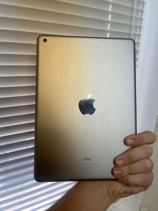 Apple ipad 6th/таблет