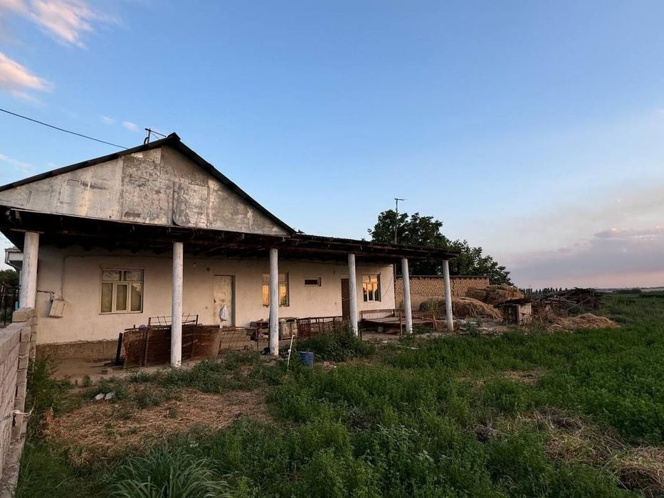 Уй сотилади Срочно 45 000$