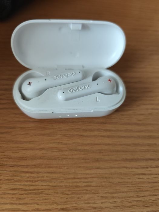 Продам наушники шведской фирмы