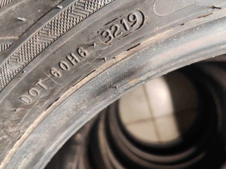 4бр.зимни гуми 235/55/18 Nokian