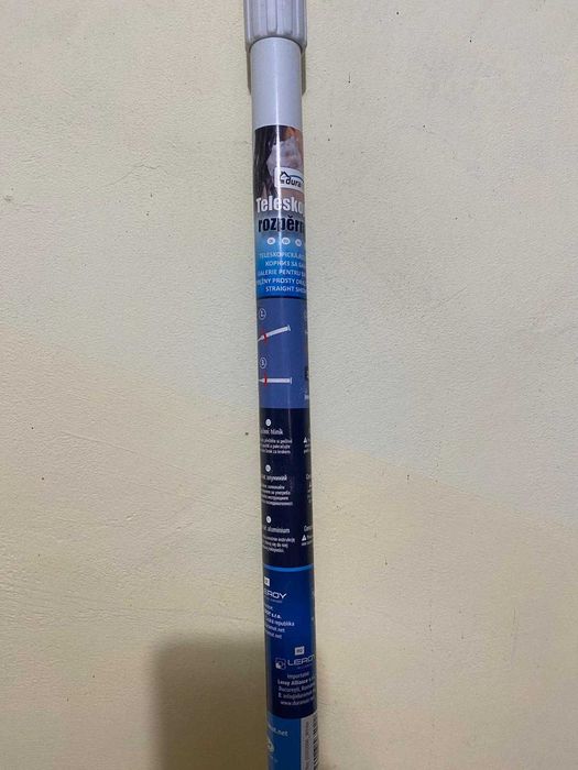 Нова телескопична стойка за душ завеса