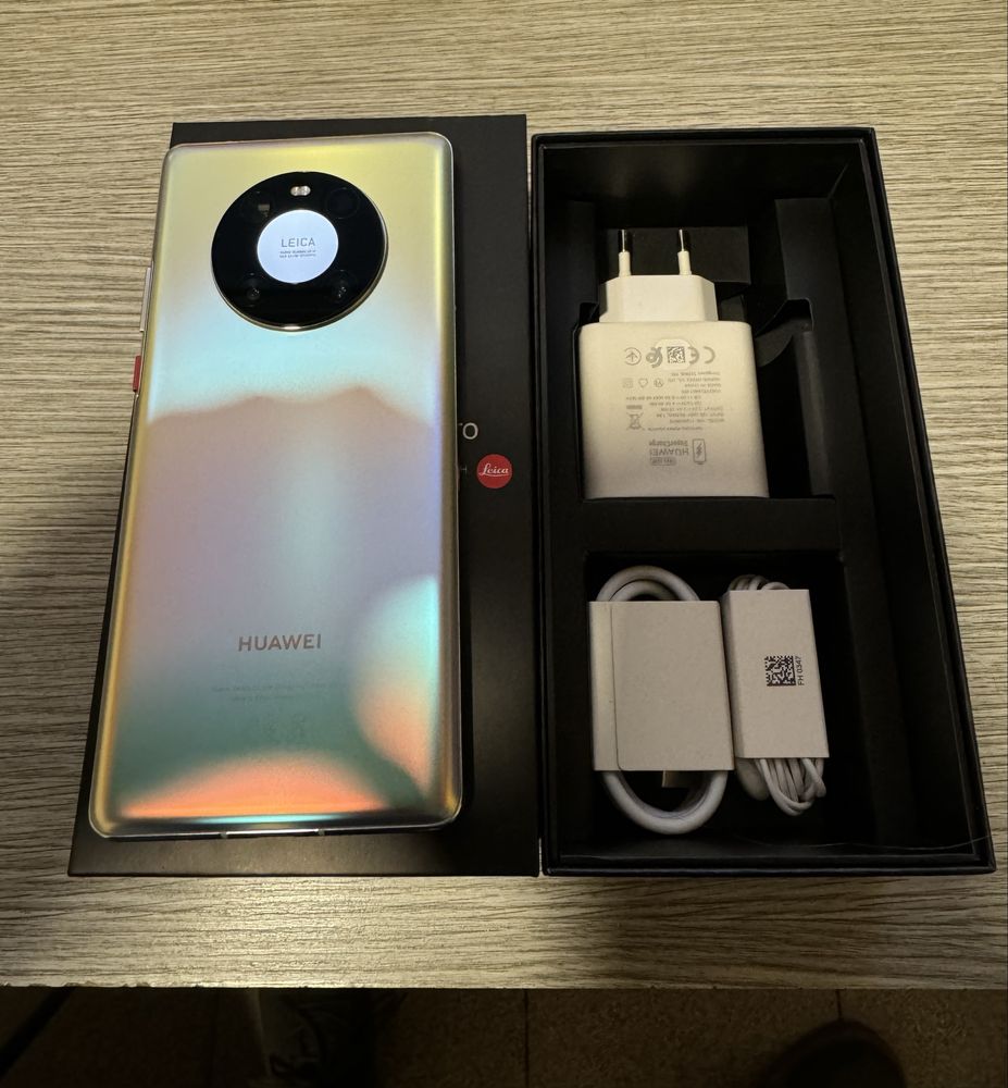 Телефон Huawei Mate 40 Pro 256/8GB Чисто Нов!