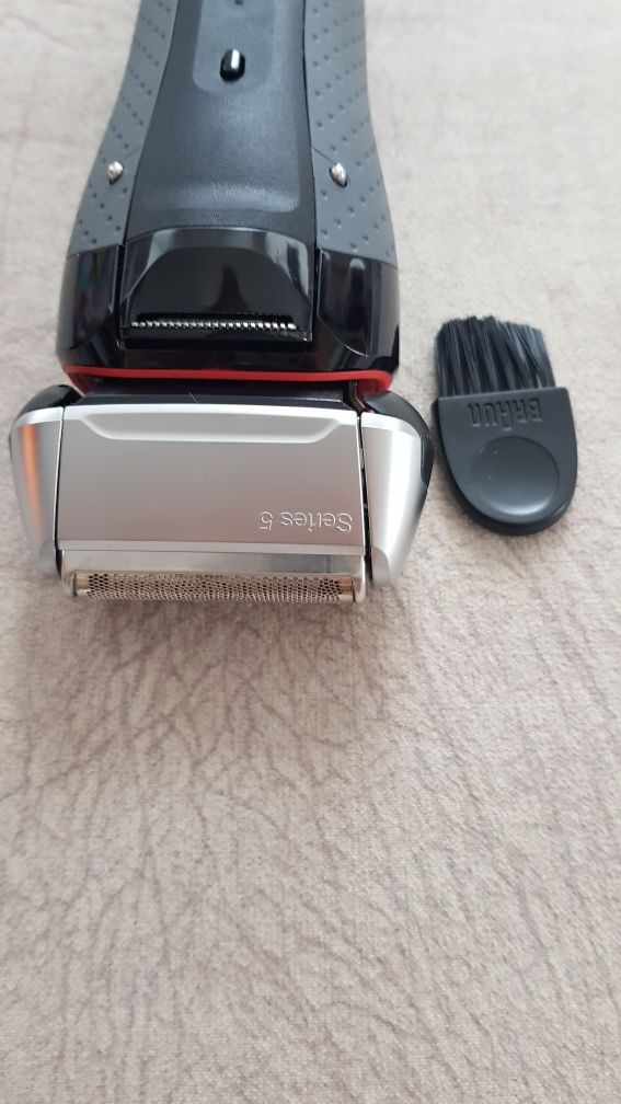 Самобръсначка Braun Series5 5050cc