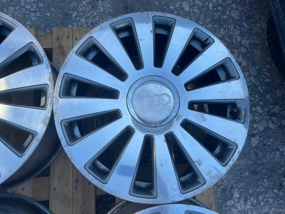 Джанти AUDI A8 D3 S8  8.5Jx19 ET45 5x112 4E0601025N ном 192