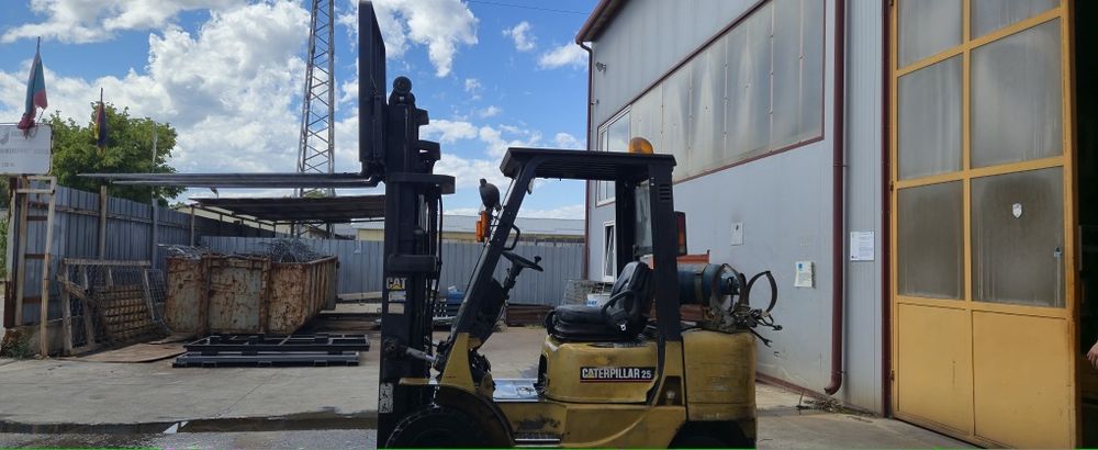 Продава се газокар CATERPILLAR GP25K