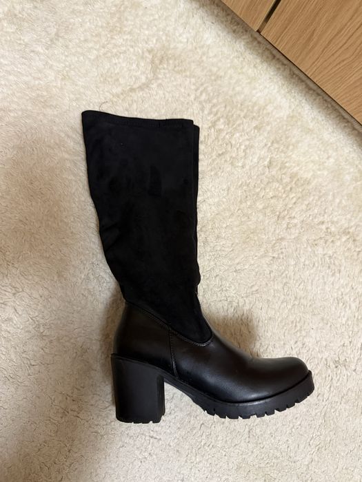 Дамски ботуши/ боти на дебел ток