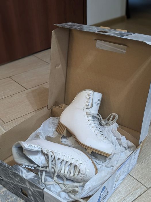 Коньки Jackson 200 размер 34