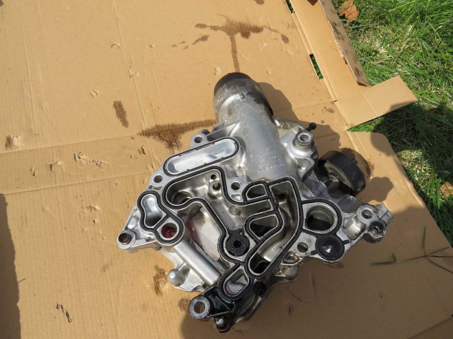 Корпус на маслен филтър W222 W223 656