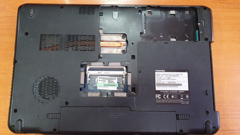 Piese laptop Dell Inspiron 3521 Inspiron N5050 Toshiba Satellite C660