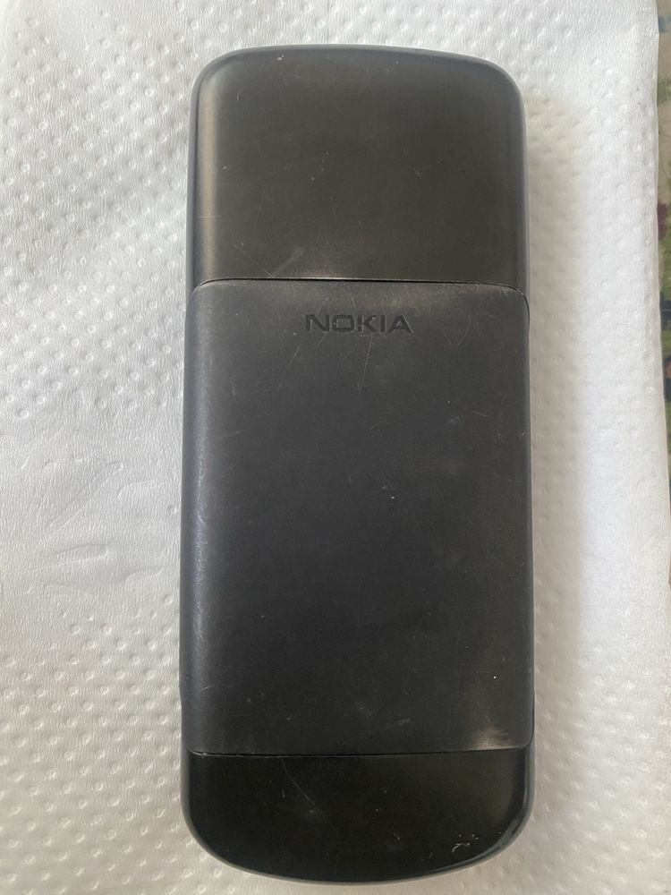 Прадам нокию 8600 .