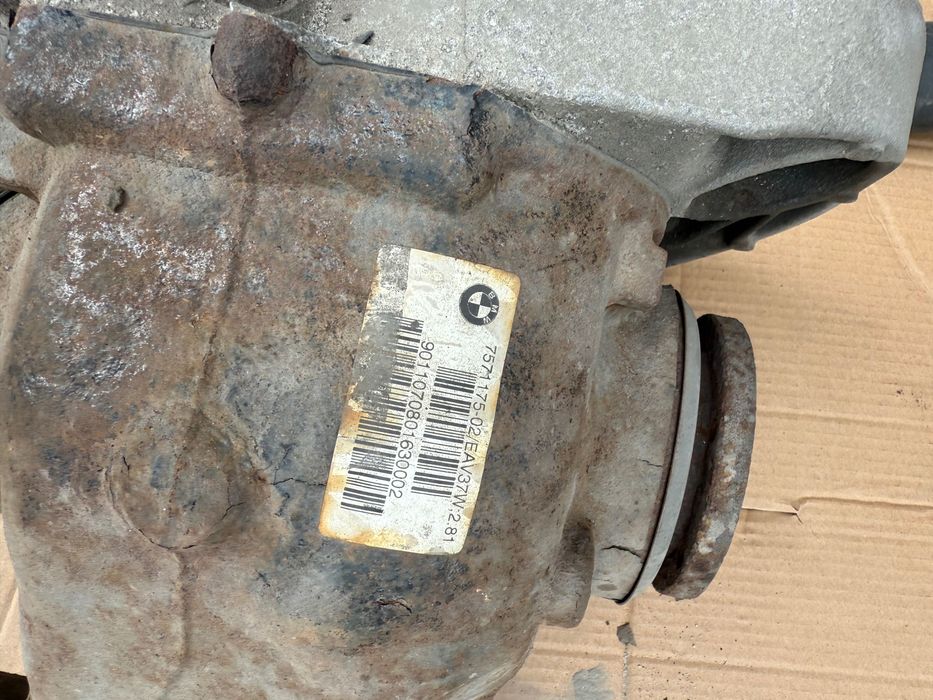 Заден диференциал с предавателно число 2.81, свален от BMW E90, 335d