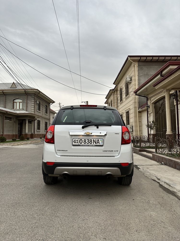 Chevrolet Captiva 2 белый пробег 20 000