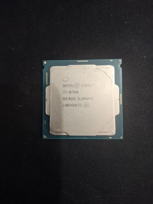 Процессор Core i7 8700