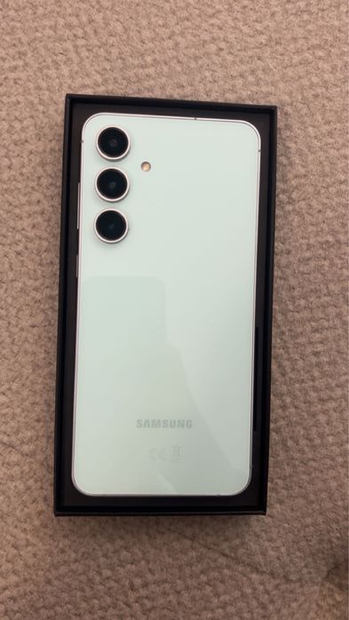 Samsung Galaxy S24 FE