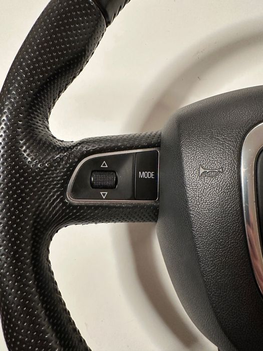 Volan cu comenzi Audi A3 8p / A4 b8 / A5 A6 4f / Q5 Q7