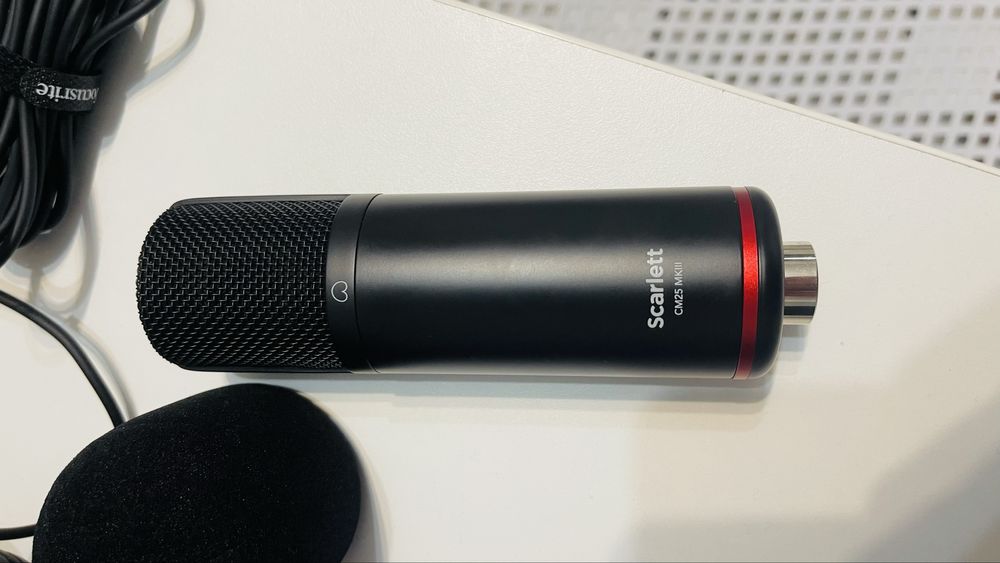 Focusrite Scarlett Solo Studio 4th Gen bundle–nou, cu bon și garanție