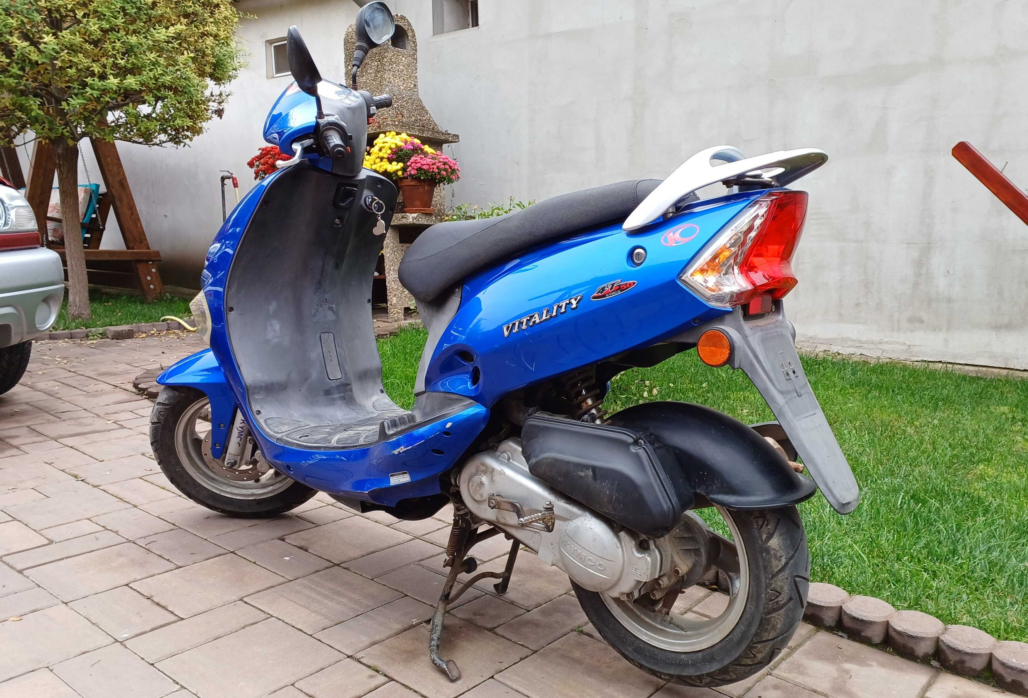 Scuter Kymco Vitality 4T ( 4 timpi ! ), 49 cmc , înmatriculată recent.