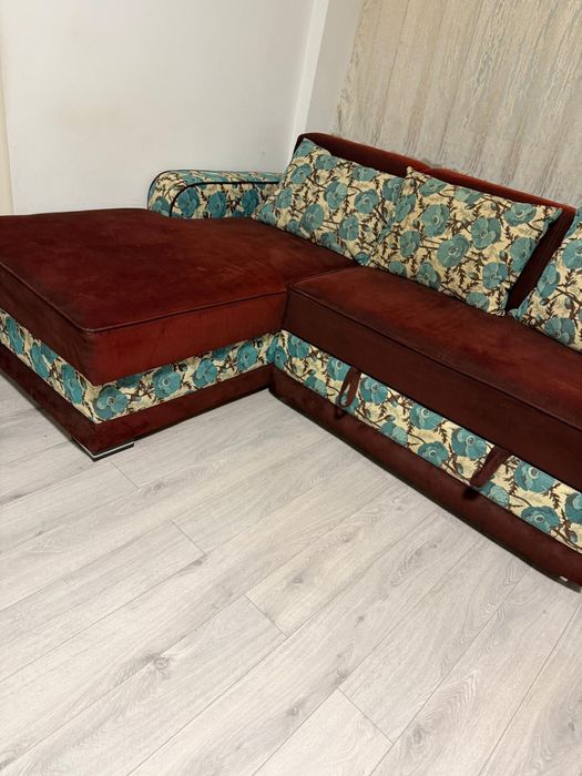 Vand coltar extensibil cu lada