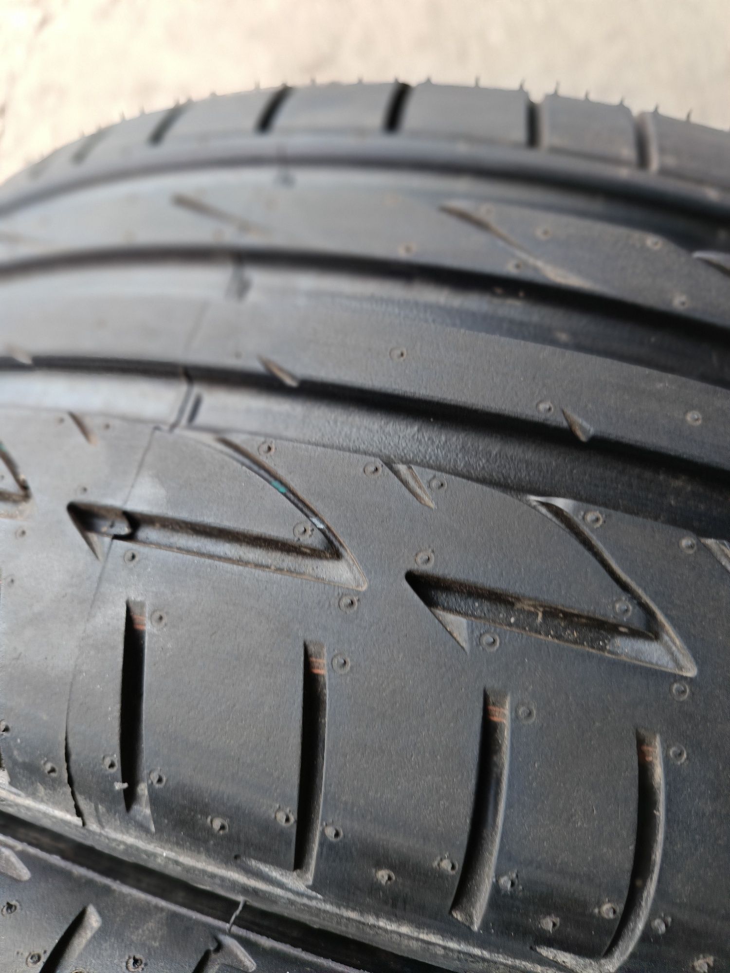 НОВИ ЛЕТНИ -2021г./51с.-18цола-225/45-1бр.-170лв."BRIDGESTONE"