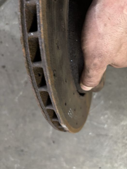 Задни дискове и апарати 535д 348мм