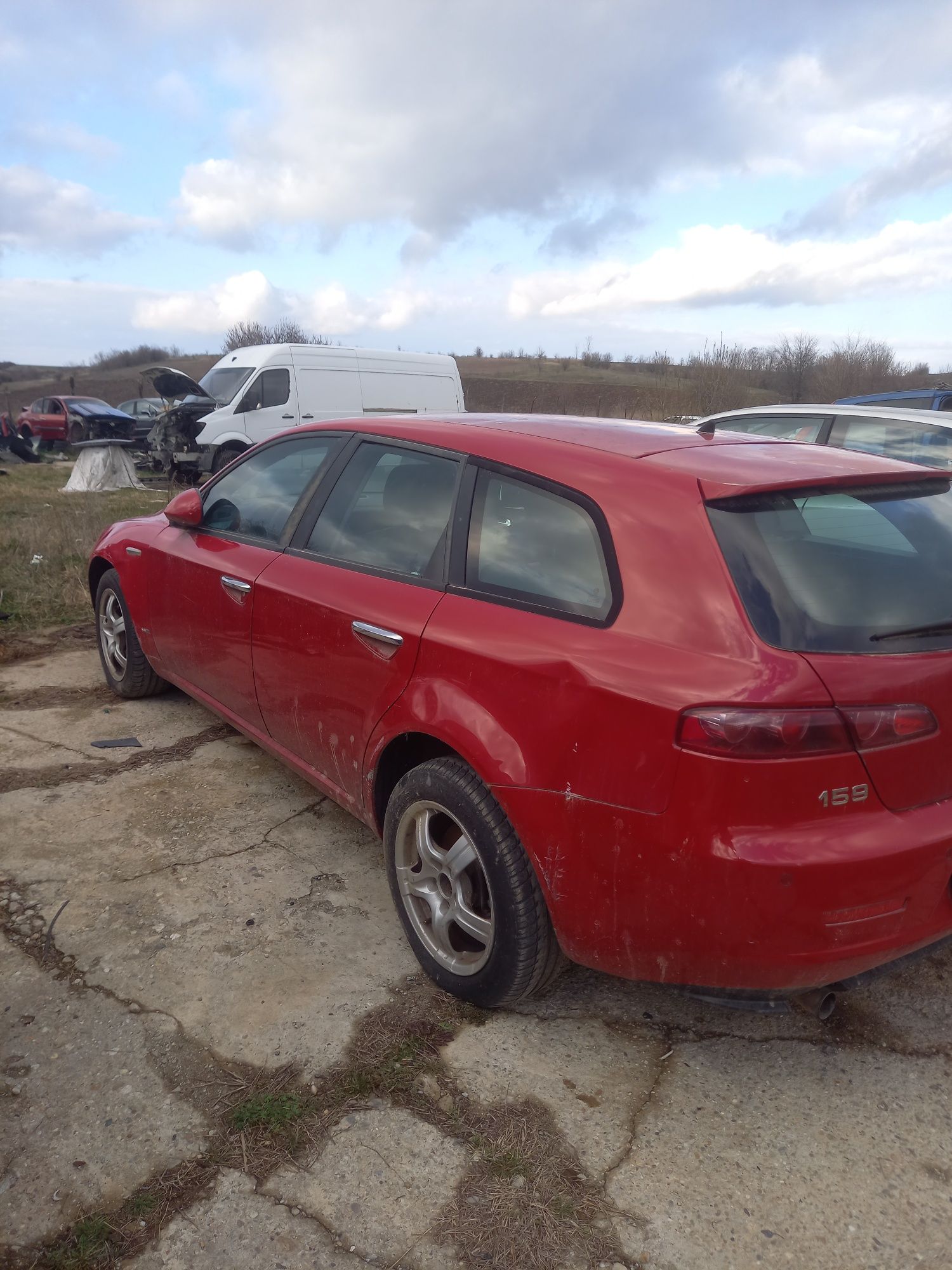 Dezmembrez Alfa Romeo 159  1.9  110Kw  150Cp anul 2007