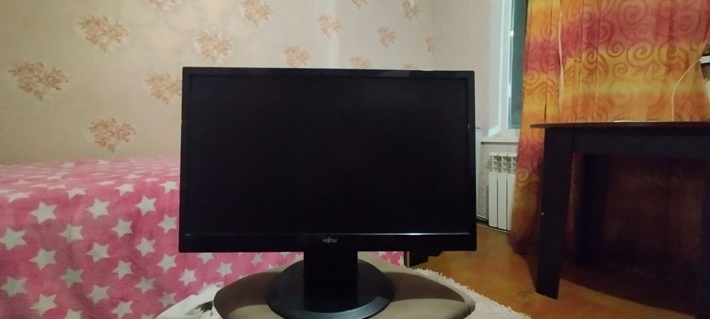 Продам два монитора