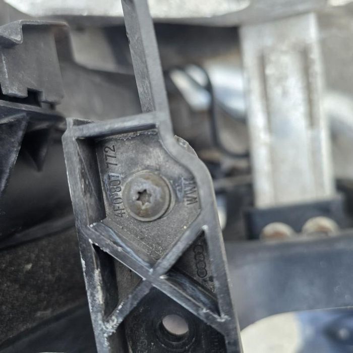 Trager cu ansamblu radiatoare Audi A6 4F2, C6 2.0 TDI