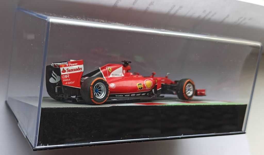 Macheta Ferrari SF15-T Vettel Formula 1 2015 - IXO/Altaya 1/43 F1