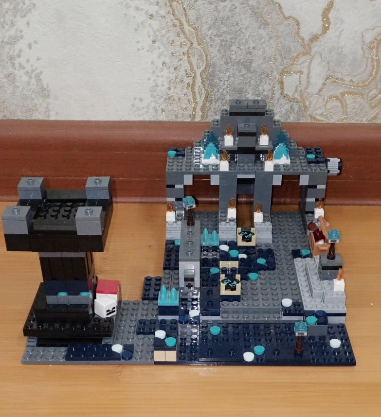 Продам Lego Minecraft The Deep Dark Battle оригинал