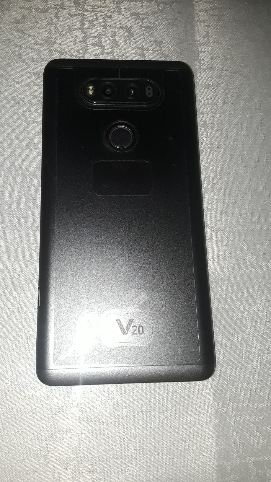 Telefon sotiladi LG V 20