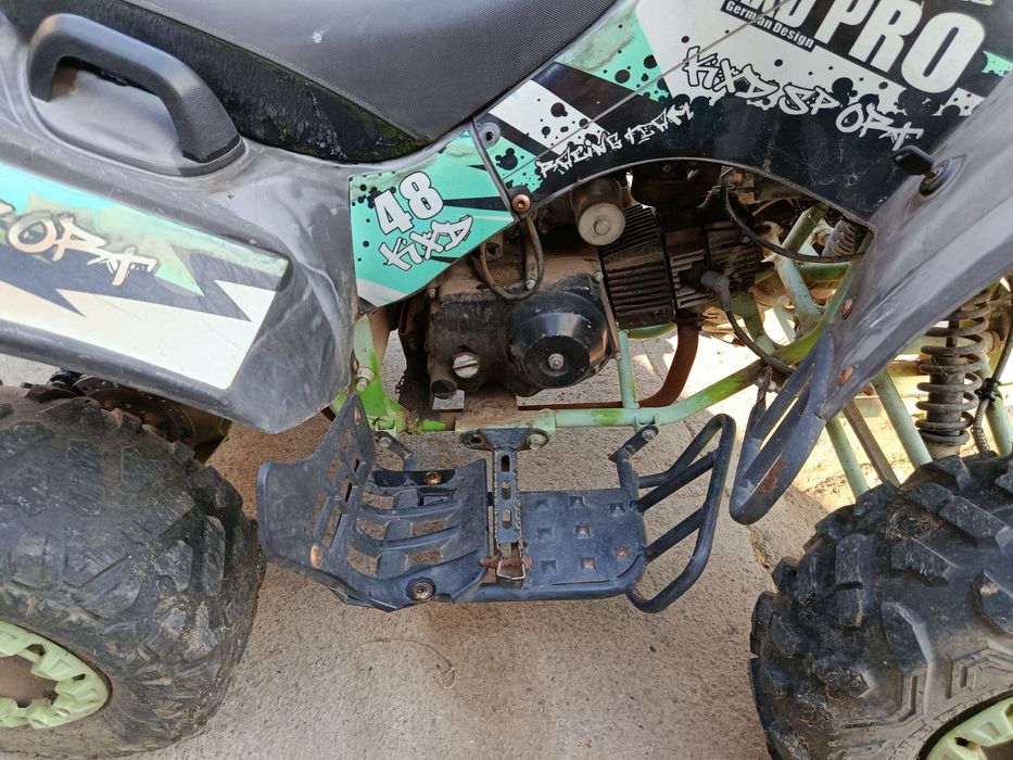 Vând sau schimb cu trotineta ATV KXD  107cm 3+1 viteze semiautomat