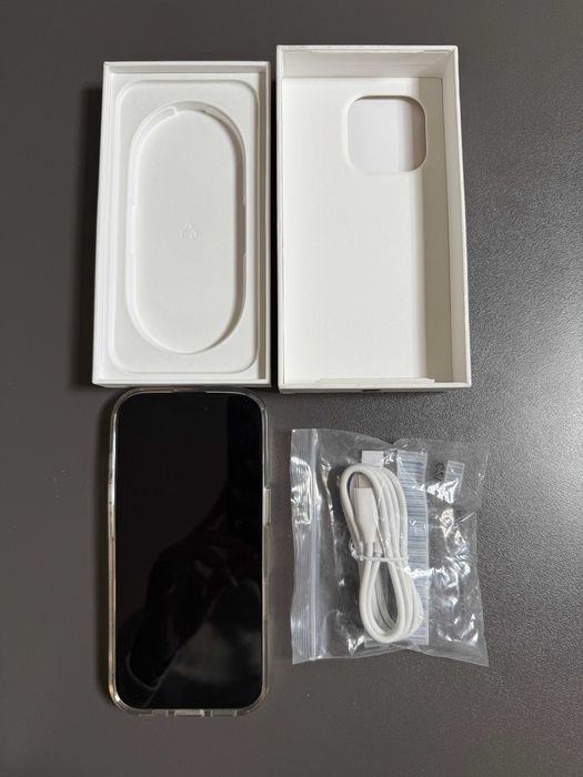 Чисто нов iPhone 16 Pro, 256 GB, гаранция, отключен за моб. оператори