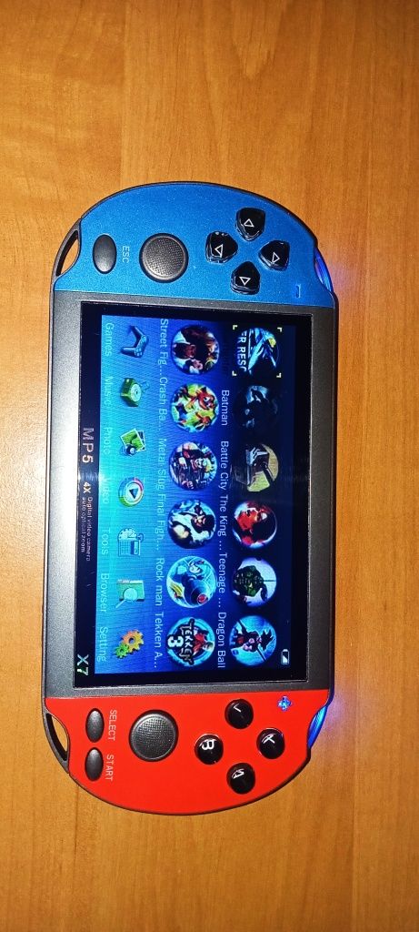 Consola portabila tip PSP NOUA