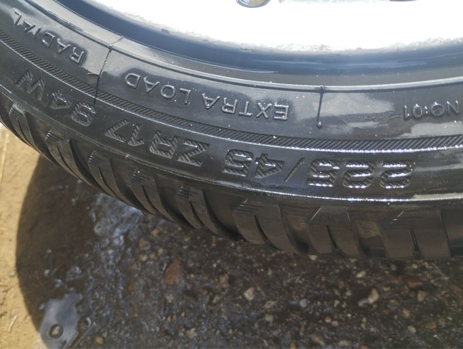 Джанти с зимни гуми  225/45R17
