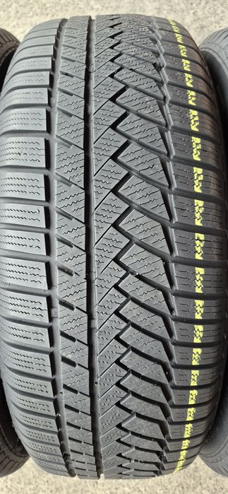 4 anvelope iarna runflat Continental 235/55/19.Pretul este pe bucata