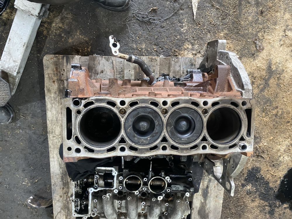 блок с колян вал и бутала ягуар хф 2.2д jaguar xf 2.2d