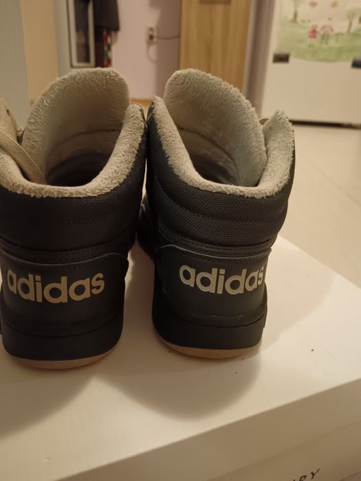 Есенно-зимни юношески кецове Adidas