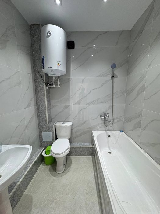 2 xonalik tayyor kvartira sotiladi 7qavatlik g'ishtlik dom.