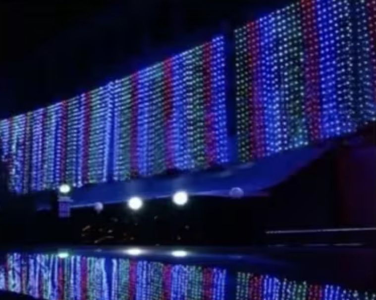 Instalatie Craciun tip perdea 6m x 1m – Multicolor