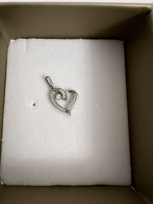 Pandant inima din aur alb