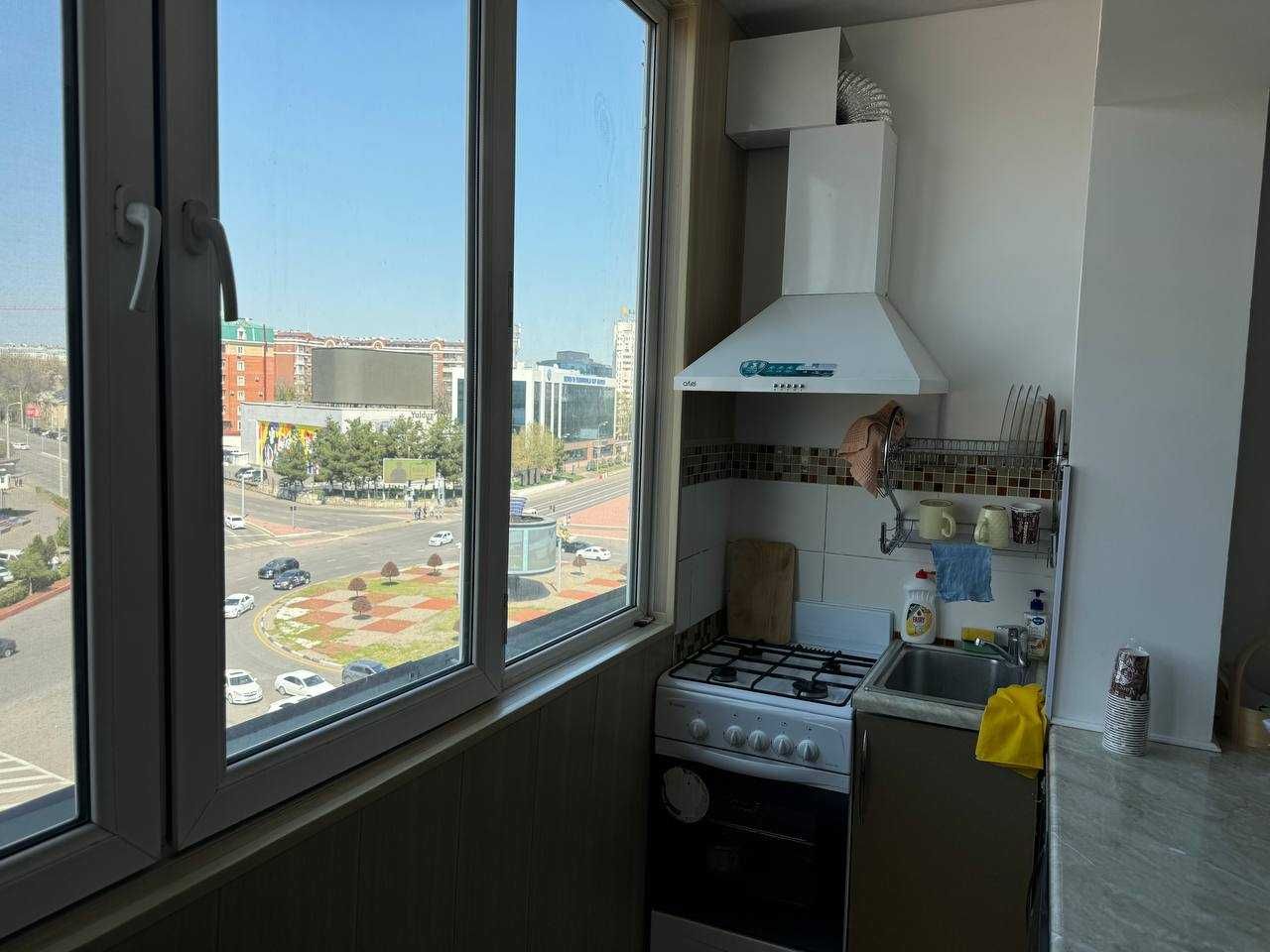 в центре столицы. пл;37м² ул. Шота Руставели, круг гостиницы "Россия".