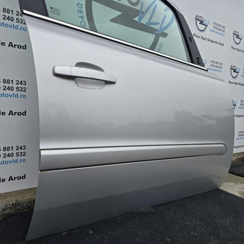 Portiera usa dreapta fata Opel Zafira B Facelift