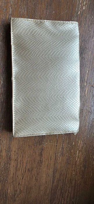 Продам новую сумочку-клатч