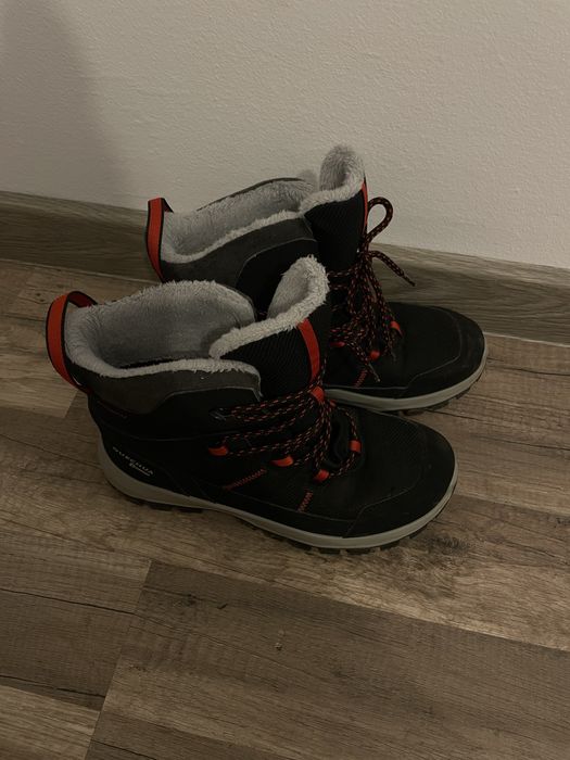 Quechua SH100 Warm Waterproof Snow Boots