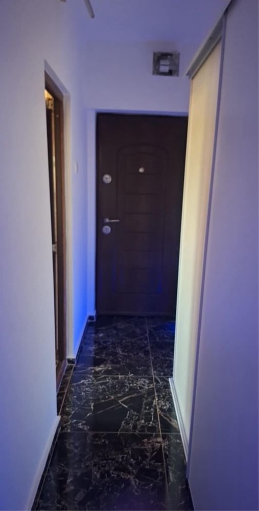 Vând sau schimb ap 2cam situat în Movila Miresii