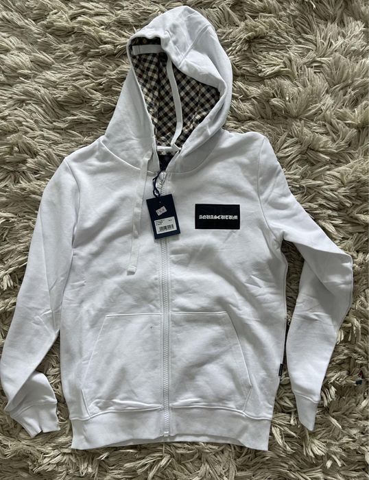 Hanorac Aquascutum produs Original Nou la pret Redus