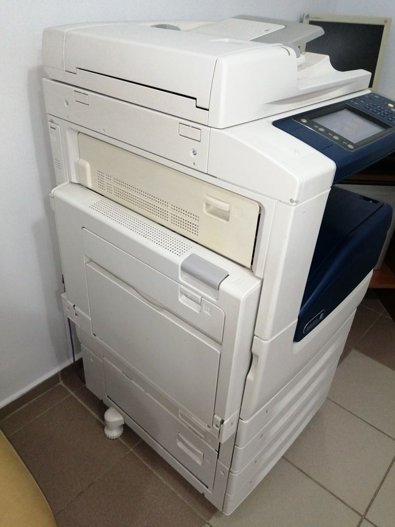 Продам Xerox 7120