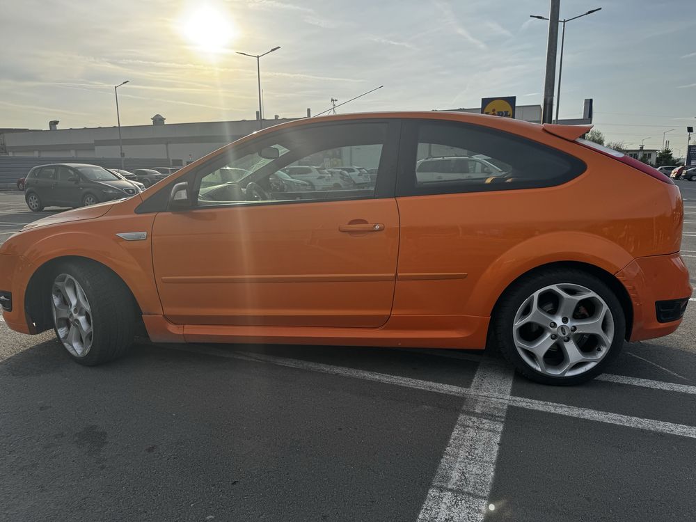 Ford Focus ST 2.5 benzina turbo